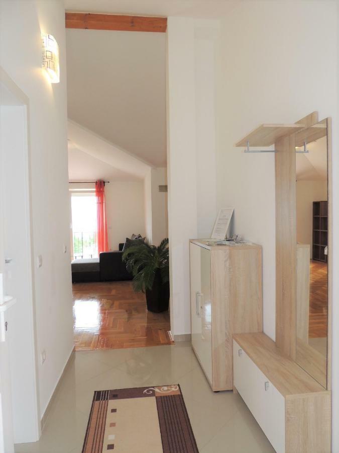 Apartment Cindy Lovran Exteriör bild